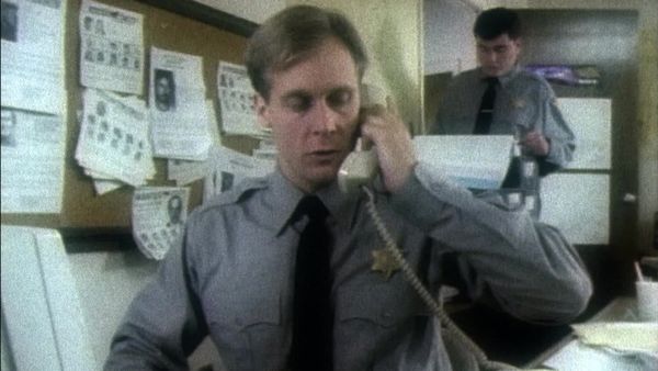Unsolved Mysteries with Dennis Farina - Episode: 6