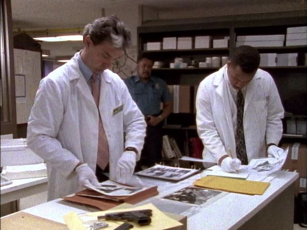 Unsolved Mysteries with Dennis Farina - Episode 14