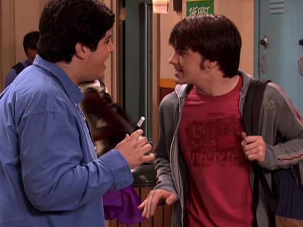 Drake and Josh - Futbol