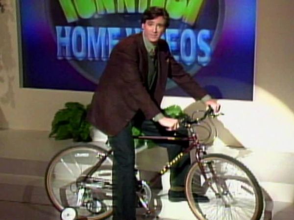America's Funniest Home Videos - Merry Christmas, Let's Single Out The Seniors and Christmas Trees