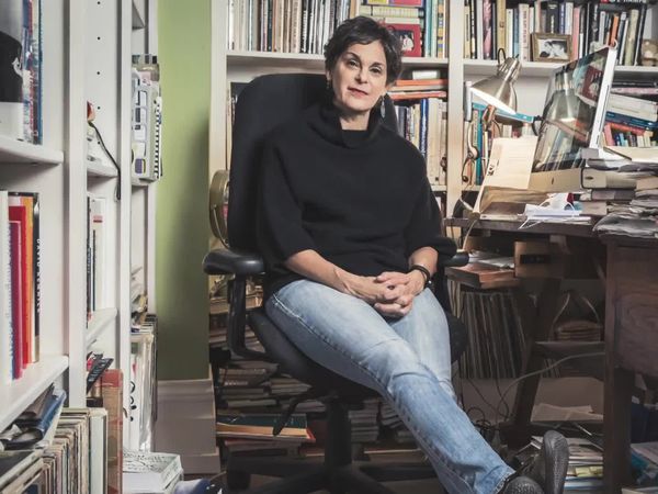Vanity Fair Confidential - Locked Up Next Door