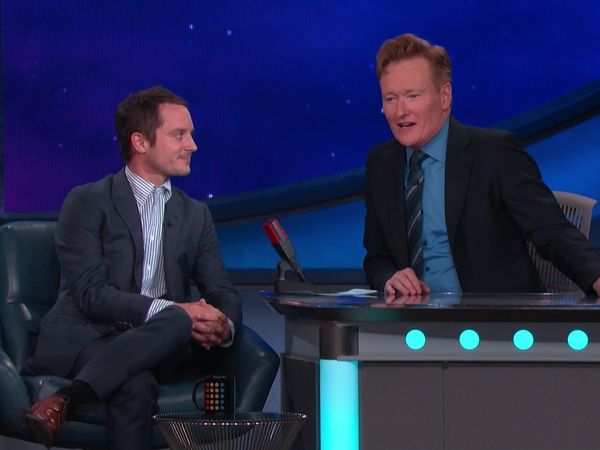 Conan at Comic-Con - Conan: Conan at Comic Con - Elijah Wood & Chris Hardwick (7/8/15)
