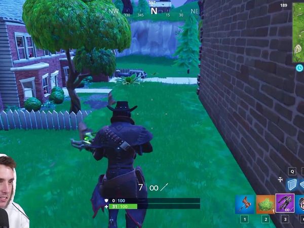 LazarBeam - Escape the Zombie Hunter in Fortnite / Loot Lake Trap Gauntlet in Fortnite