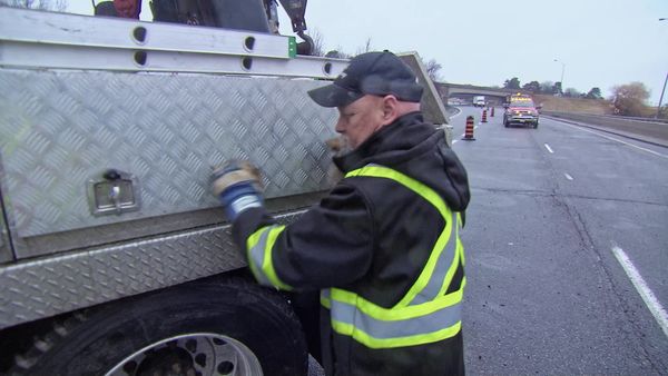 Heavy Rescue: 401 - Take Your Time But Hurry Up