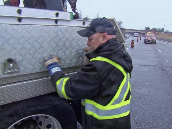 Heavy Rescue: 401 - Take Your Time But Hurry Up