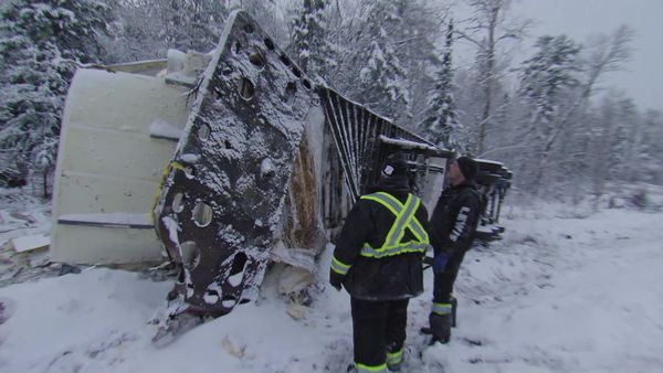 Heavy Rescue: 401 - Metal Twisted Upon Metal