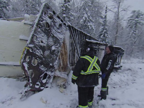 Heavy Rescue: 401 - Metal Twisted Upon Metal