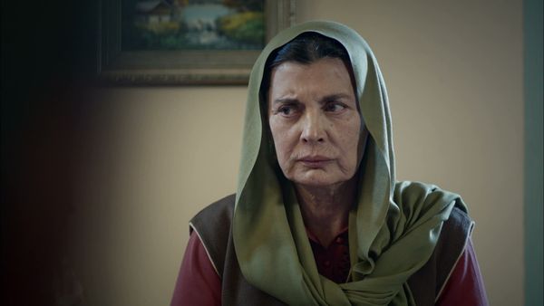 Rosa Negra - Episodio 1