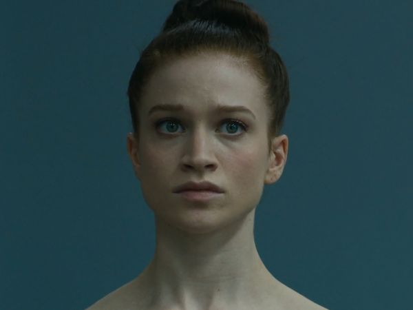 Flesh And Bone - Entrada