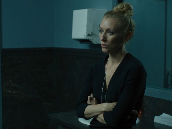 Flesh And Bone - Traje A Rigor