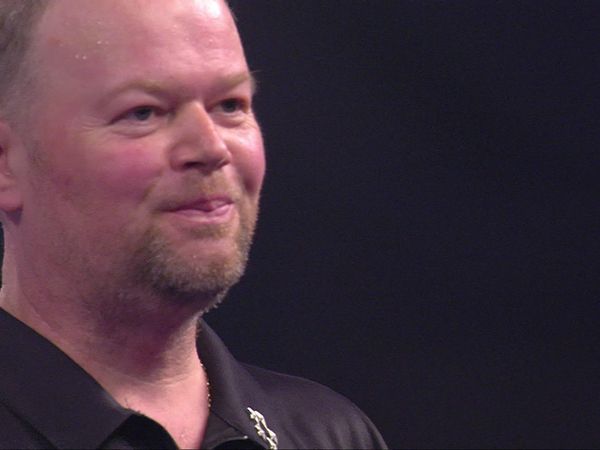 PDC Darts Classics - PDC World Championships: Raymond van Barneveld Vs Michael van Gerwen