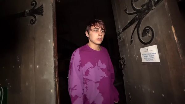 Sam and Colby - Secrets of the Ouija Board / The Graveyard