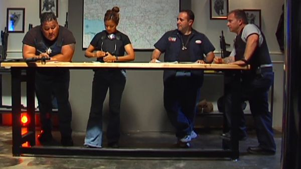 Fugitivos de la ley: Los Ángeles - Episodio 10