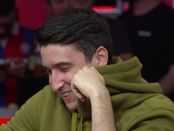 WSOP Main Event 2022 - Episodio 13