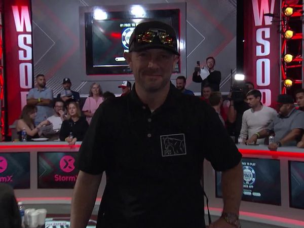 WSOP Main Event 2022 - Episodio 14