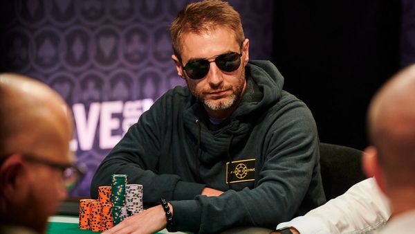 WSOP Main Event 2021 - Episodio 11