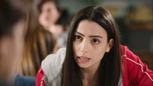 La señora Fazilet y sus hijas - Episodio 12