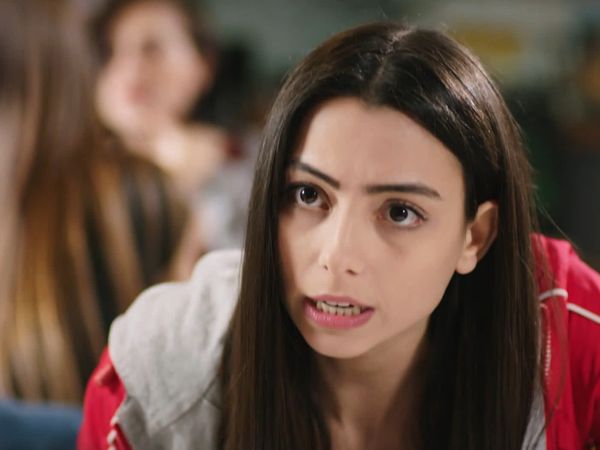 La señora Fazilet y sus hijas - Episodio 12