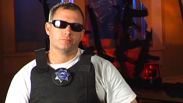 Fugitivos de la ley: Los Ángeles - Episodio 13