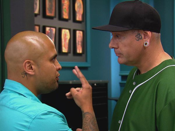 Ink Master Redemption - Hulatjejer och strumpeband