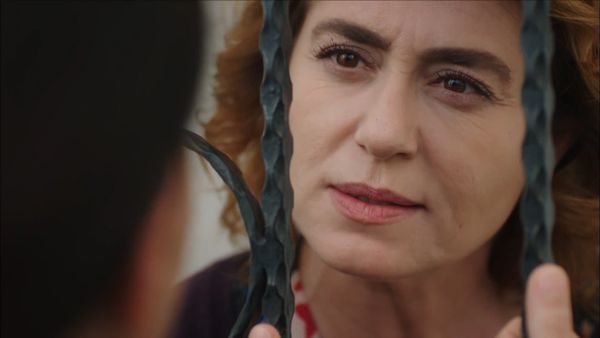 La señora Fazilet y sus hijas - Episodio 32