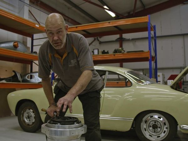 Vintage Voltage - Volkswagen Karmann Ghia