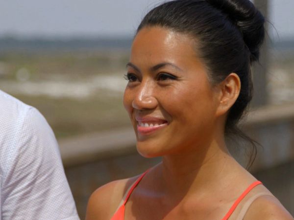 Waterfront House Hunting - Episode 102