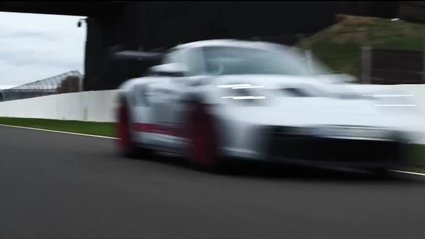 EVO - 992 Porsche 911 GT3 RS Review / McLaren 765LT Lap Test