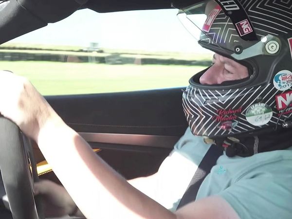 EVO - Porsche 911 GT3 RS vs. McLaren 750S vs. Radical SR3 XXR Leaderboard Special