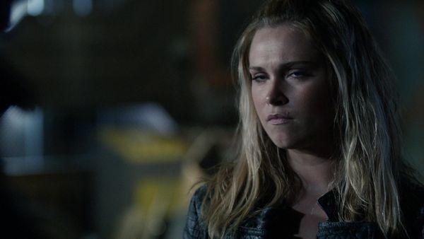 The 100 - Heavy Lies the Crown