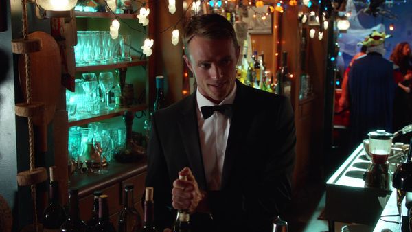 Hart Of Dixie - Walkin' After Midnight