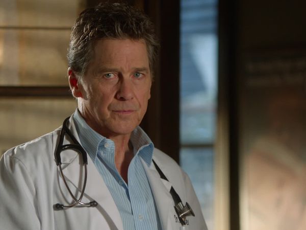Hart Of Dixie - I Walk the Line