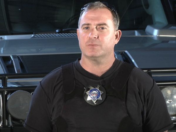 Fugitivos de la ley: Los Ángeles - Episodio 7