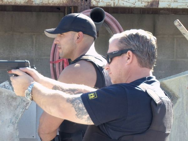 Fugitivos de la ley: Los Ángeles - Episodio 8