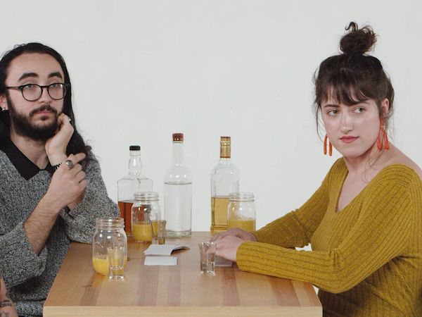 Truth or Drink - Relationship Roulette