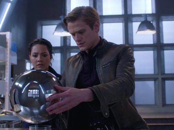 MacGyver - UFO & Area 51