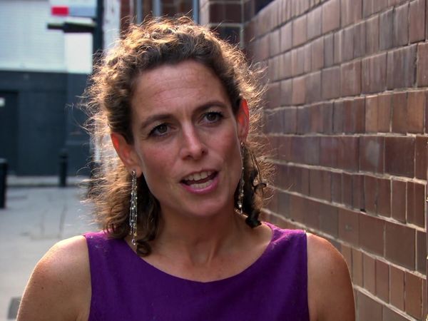 Alex Polizzi: The Fixer - Peachy Pics