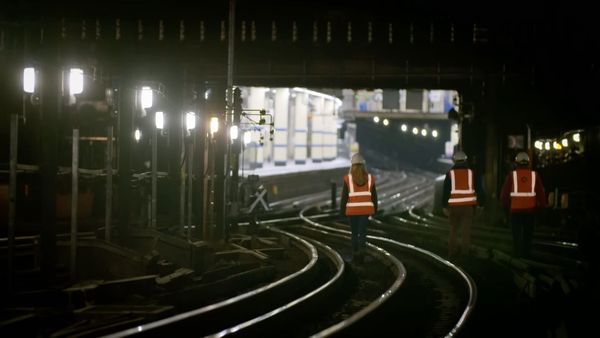 Secrets Of The London Underground - St Mary's / Aldgate East / Oxford Circus