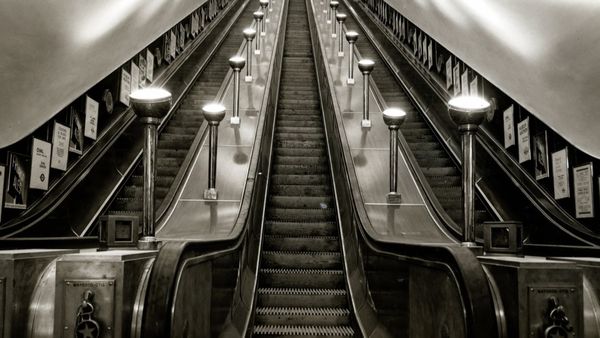 Secrets Of The London Underground - King William Street / Knightsbridge