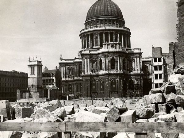 Secrets Of The London Underground - Brompton Road / St. Paul's