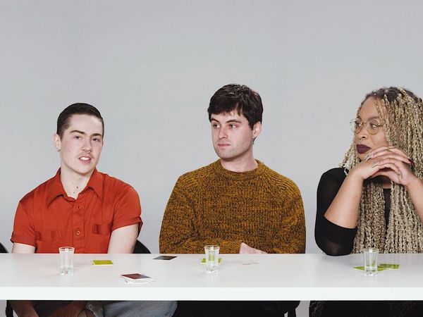 Truth or Drink - Sober Truths, Savage Questions