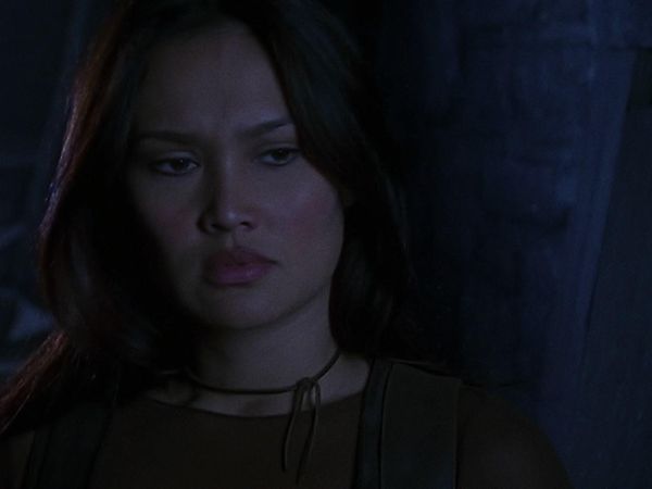 Relic Hunter - Vampire's Kiss