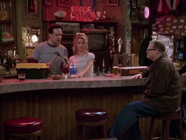 The Drew Carey Show - Drew's Best Friend