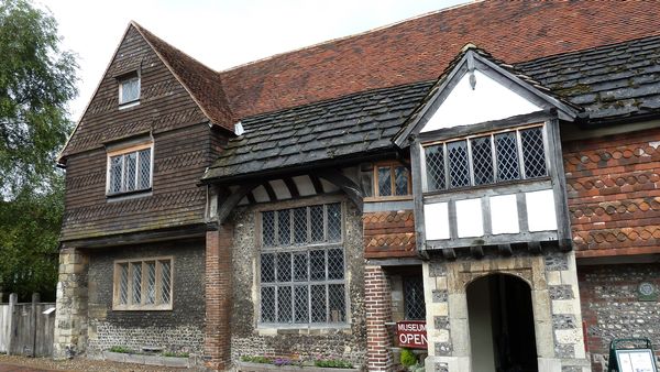 Walking Through History - The Tudor Way