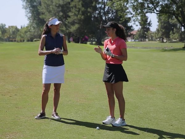 Mission Unstoppable with Miranda Cosgrove - Surgeries, Scaffolds, And Short Games