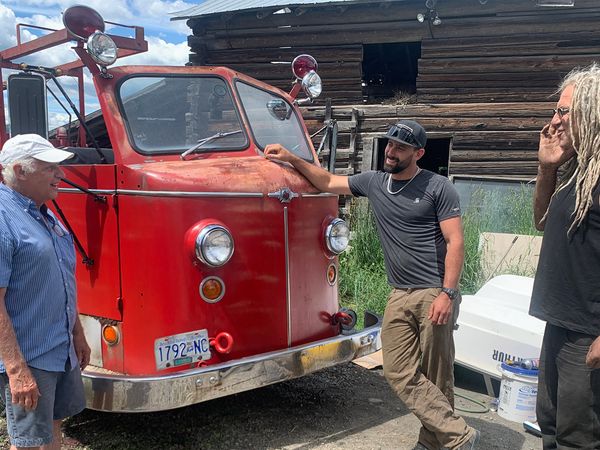 Rust Valley Restorers - Hot Digitty Dog