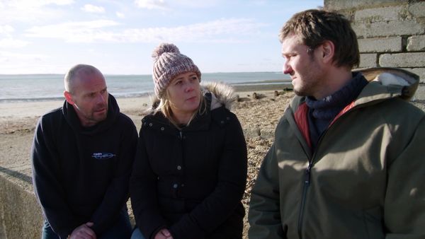 Building the Dream - Hampshire: Nikki and Darren