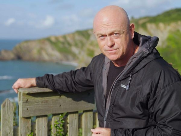 Ross Kemp: Shipwreck Treasure Hunter - Slaver Ship Secrets