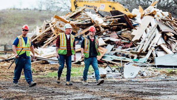 Salvage Kings - Everything Must Go