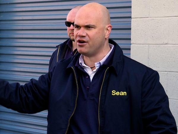 Storage Hunters - Score Of The Century